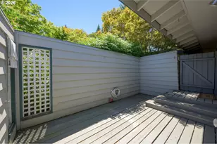 637 E 39th Pl, Eugene, OR 97405 - Photo 42