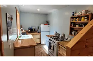 50627 Allen St, Halfway, OR 97834 - Photo 4