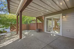 32120 SW Willamette Way E, Wilsonville, OR 97070 - Photo 42