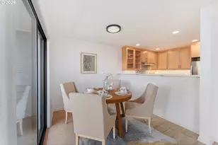 1320 SW Hall St, Portland, OR 97201 - Photo 16