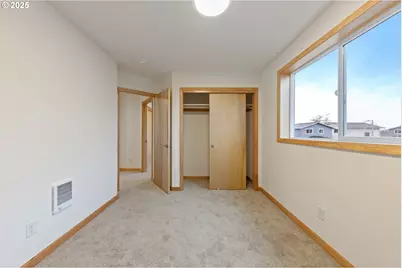 5260 Forest Ln, Eugene, OR 97402 - Photo 20