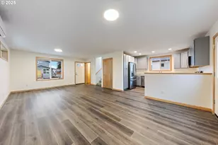 5260 Forest Ln, Eugene, OR 97402 - Photo 10