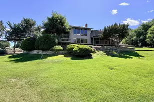 29843 Royce Ln, Hermiston, OR 97838 - Photo 2