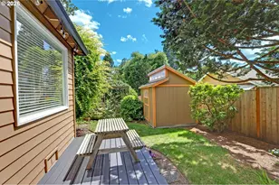 7437 SW 32nd Ave, Portland, OR 97219 - Photo 22