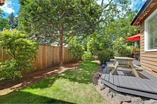 7437 SW 32nd Ave, Portland, OR 97219 - Photo 24