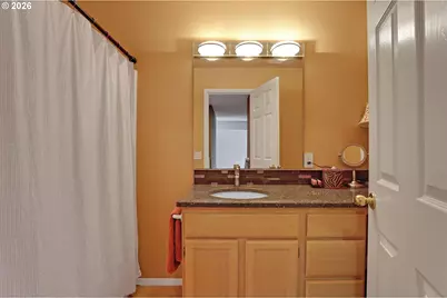 7437 SW 32nd Ave, Portland, OR 97219 - Photo 18