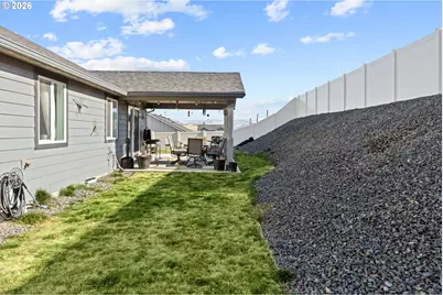 4 Gregory St, Milton-Freewater, OR 97862 - Photo 38