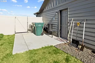 4 Gregory St, Milton-Freewater, OR 97862 - Photo 38