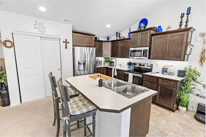 4 Gregory St, Milton-Freewater, OR 97862 - Photo 12