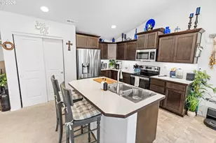 4 Gregory St, Milton-Freewater, OR 97862 - Photo 12