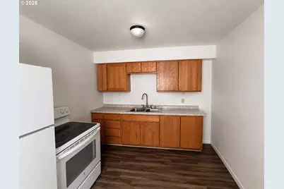 7661 N Vancouver Ave, Portland, OR 97217 - Photo 10