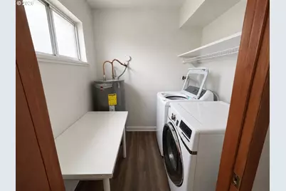 7661 N Vancouver Ave, Portland, OR 97217 - Photo 12