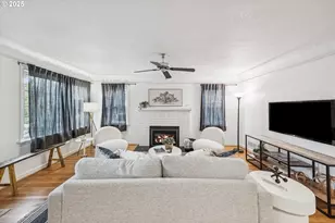 6443 NE 33rd Ave, Portland, OR 97211 - Photo 6