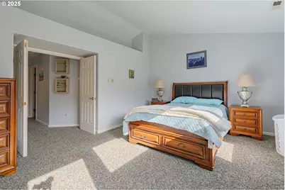 8709 NE 17th St, Vancouver, WA 98664 - Photo 28