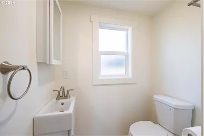 4641 SW Coast Ave, Lincoln City, OR 97367 - Photo 22