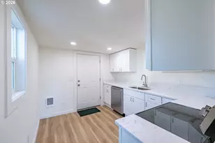 4641 SW Coast Ave, Lincoln City, OR 97367 - Photo 16