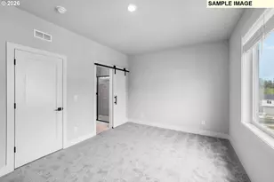 18630 SW Precipice Ln, Beaverton, OR 97007 - Photo 12