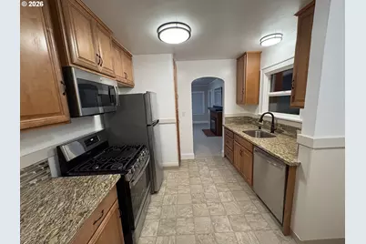 9646 SE Steele St, Portland, OR 97266 - Photo 8
