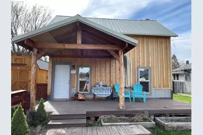 302 S Alder St, Wallowa, OR 97885 - Photo 4