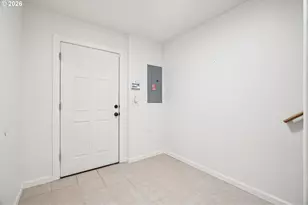 2327 SE Lee Ln, Portland, OR 97233 - Photo 4