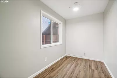 2327 SE Lee Ln, Portland, OR 97233 - Photo 24