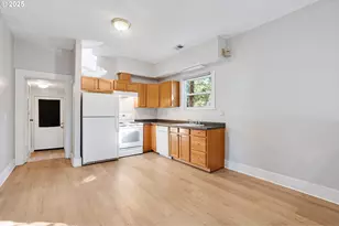 635 SE Walnut St, Hillsboro, OR 97123 - Photo 6