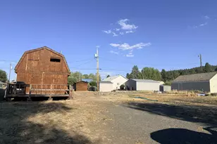 204 C Ave, Seneca, OR 97873 - Photo 2