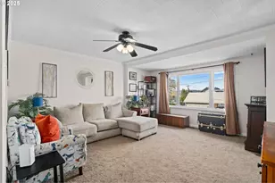 410 E D St, Rainier, OR 97048 - Photo 16