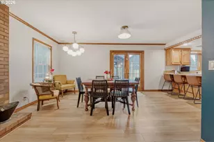 1555 S Evergreen St, Canby, OR 97013 - Photo 8