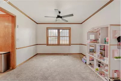 1555 S Evergreen St, Canby, OR 97013 - Photo 16