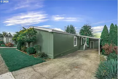 809 SW Crestview Way, Troutdale, OR 97060 - Photo 4