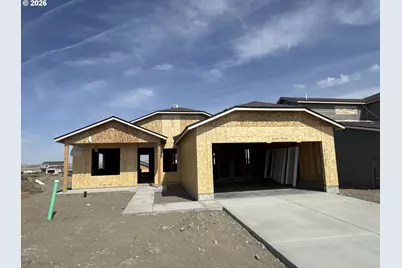 629 Grant St, Umatilla, OR 97882 - Photo 1