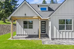 117 Red Hawk Dr, Castle Rock, WA 98611 - Photo 2