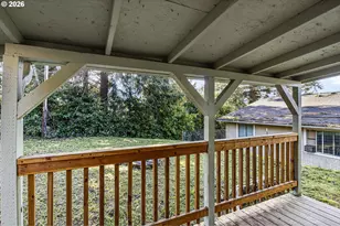 295 E C Ave, Drain, OR 97435 - Photo 12