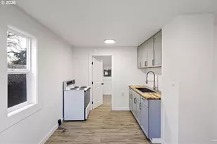 295 E C Ave, Drain, OR 97435 - Photo 20