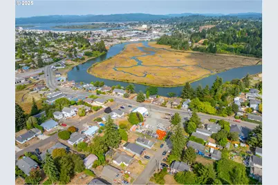 1138 Oregon Ave, Coos Bay, OR 97420 - Photo 36