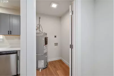 288 21st Ave, Longview, WA 98632 - Photo 8