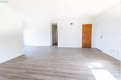 301 E 10th St, Joseph, OR 97846 - Photo 4
