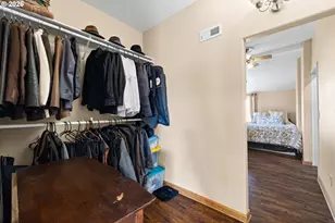 9929 SE Brandeis St, Clackamas, OR 97015 - Photo 18