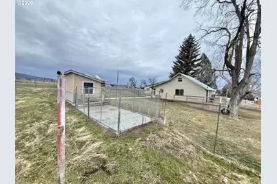 455 W 3rd St, Long Creek, OR 97856 - Photo 4