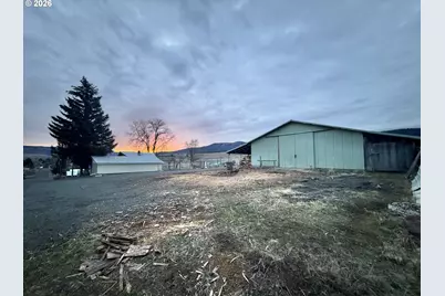 455 W 3rd St, Long Creek, OR 97856 - Photo 1