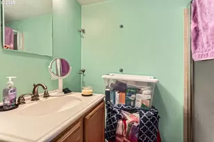 14031 SE Rhone St, Portland, OR 97236 - Photo 16