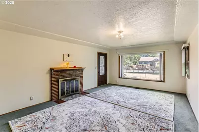 14031 SE Rhone St, Portland, OR 97236 - Photo 6