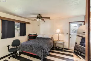 14031 SE Rhone St, Portland, OR 97236 - Photo 16