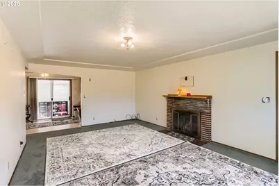 14031 SE Rhone St, Portland, OR 97236 - Photo 8