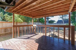 691 SE Jetty Ave, Lincoln City, OR 97367 - Photo 28
