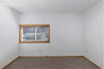 691 SE Jetty Ave, Lincoln City, OR 97367 - Photo 26