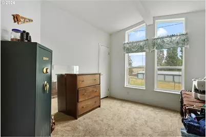 1206 N US Highway 197, Maupin, OR 97037 - Photo 18