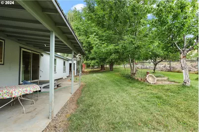 1206 N US Highway 197, Maupin, OR 97037 - Photo 26