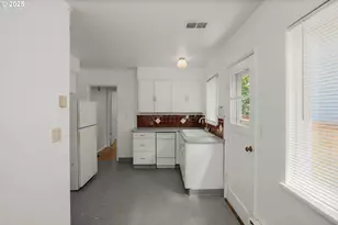 5325-5327 NE Davis St, Portland, OR 97213 - Photo 16